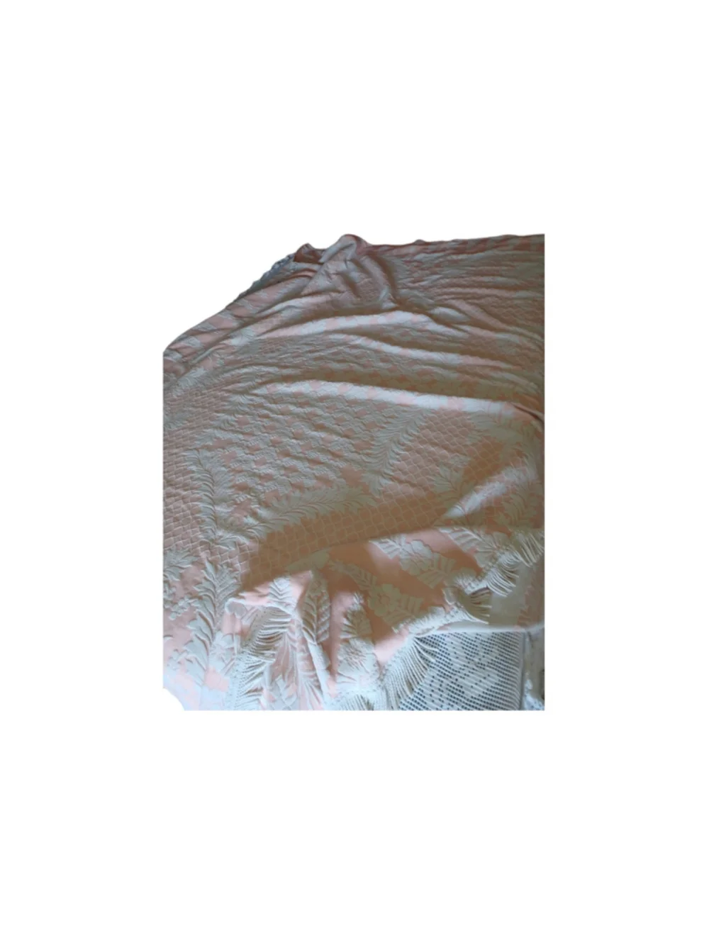 vintage cotton peach and cream bedspread 72 x 84 inches